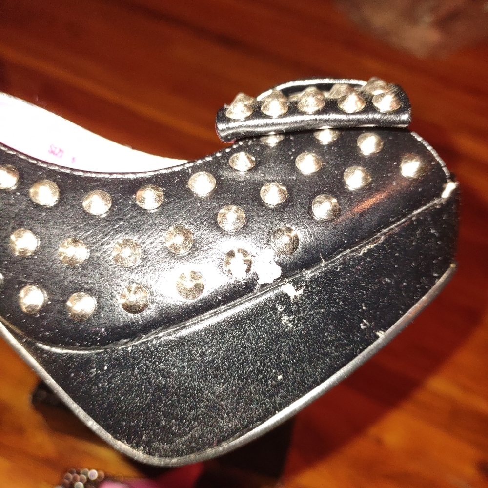 Short spike heels